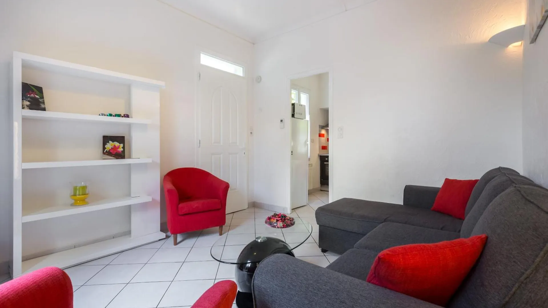 Appartement Rdc Antibes 0*,  France